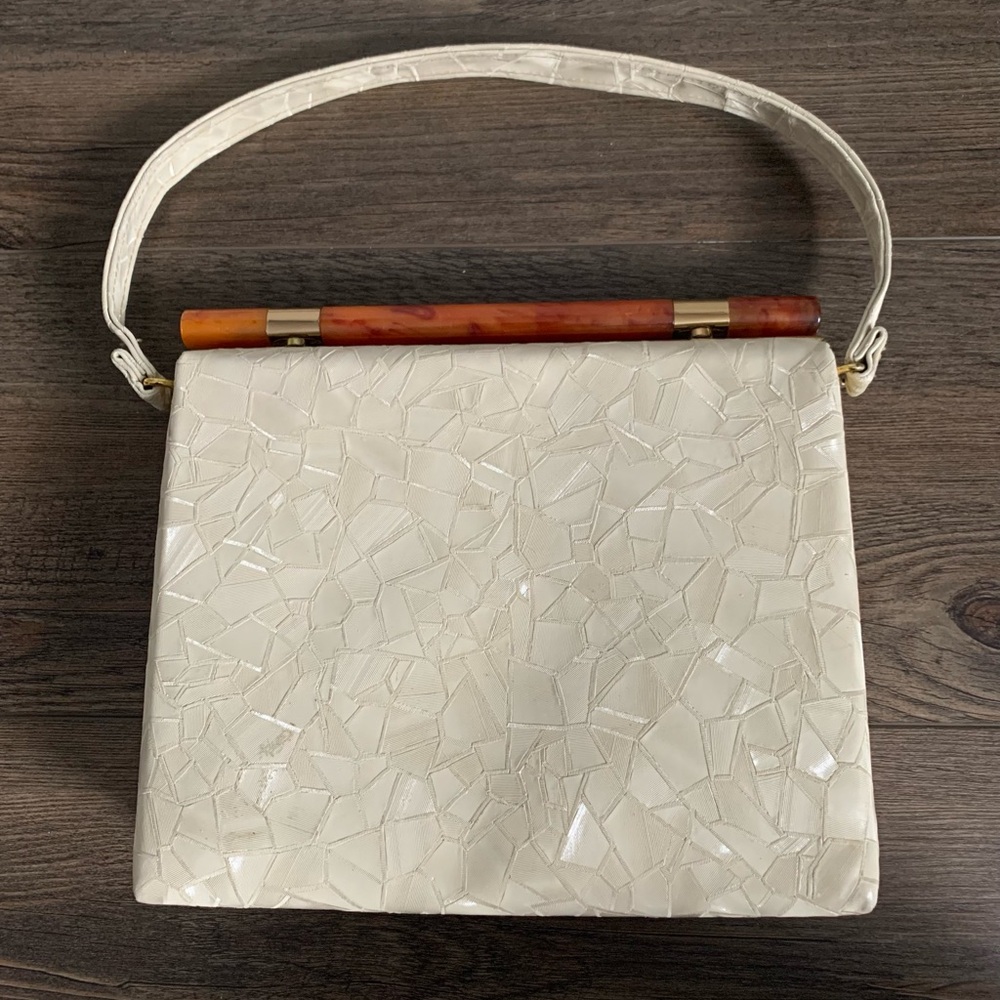 RARE FIND! Vintage Dover Vinyl and Lucite Handbag